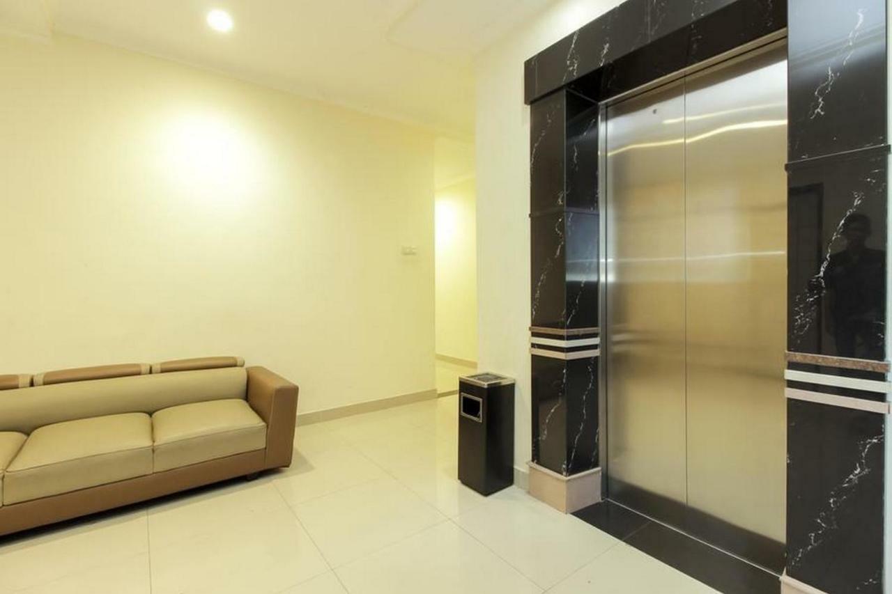 Reddoorz Plus @ Paal 2 Manado Extérieur photo